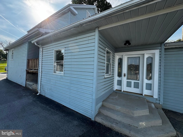 view of entrance to property