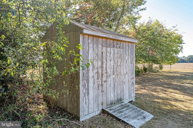 view of outdoor structure