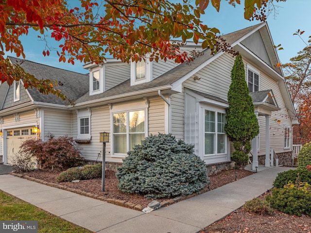 view of front of house with a garage