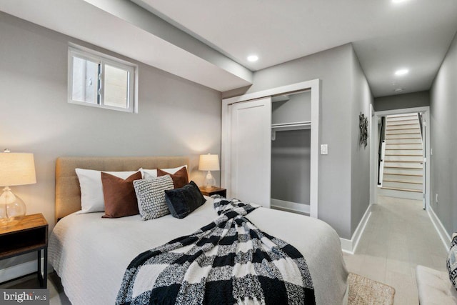 bedroom featuring a closet