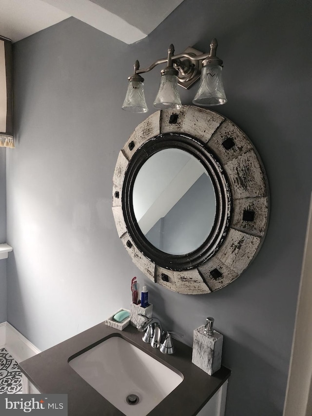 bathroom with vanity