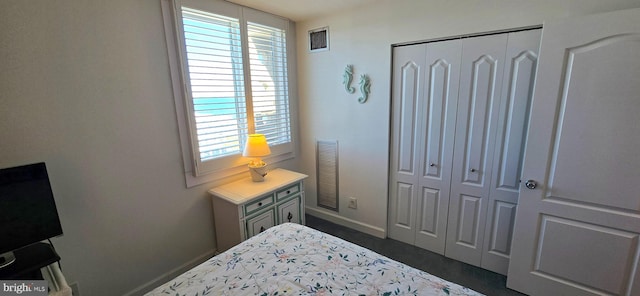 bedroom featuring a closet