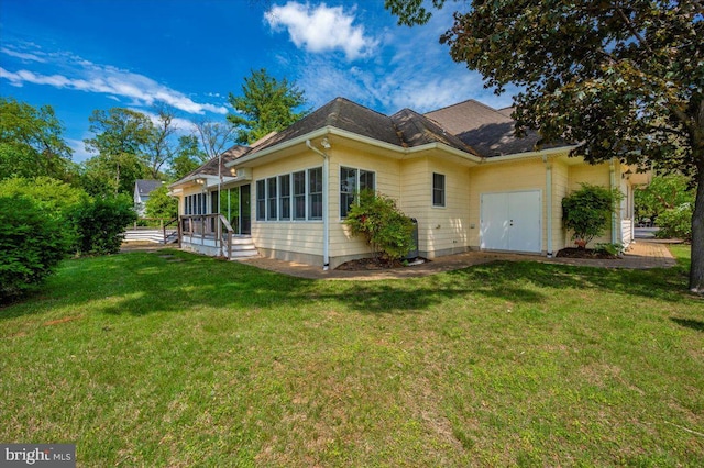 exterior space featuring a lawn