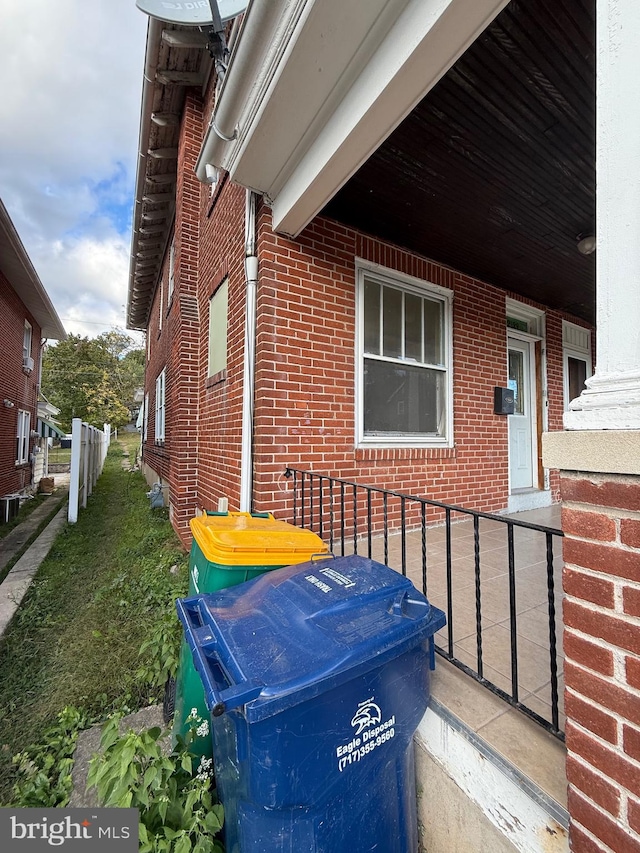 view of home's exterior