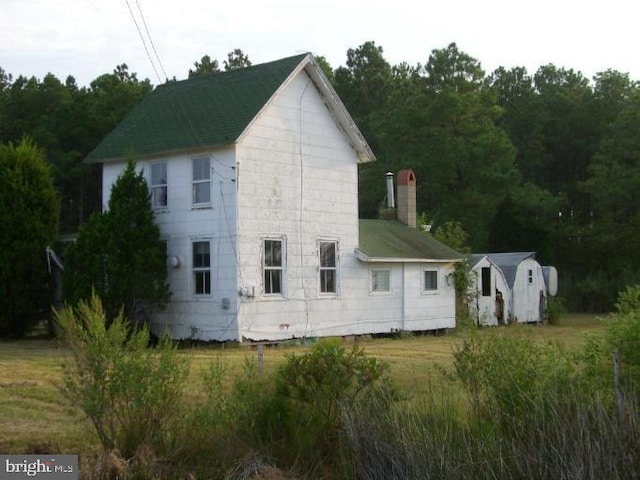 view of home's exterior