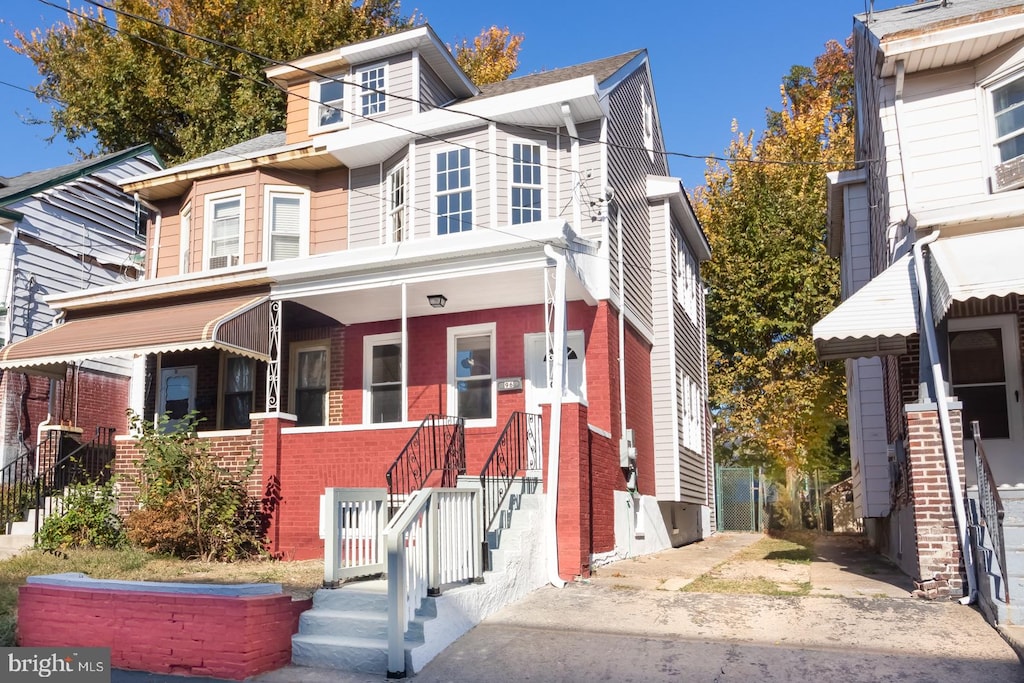 view of townhome / multi-family property