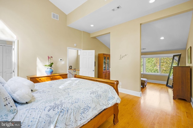 6503 Fleecydale Rd, New Hope, PA 18938 - bedroom featuring baseboards, light wood-style flooring, visible vents, and recessed lighting