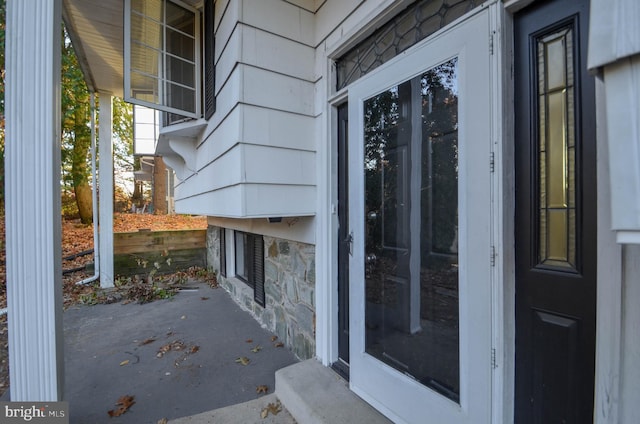 view of property entrance