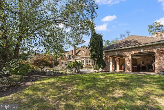 view of yard with a patio