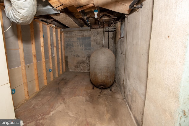 1019 Green Ln, Levittown, PA 19057 - unfinished below grade area with heating fuel