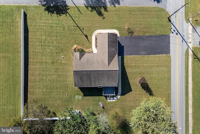 birds eye view of property featuring a rural view