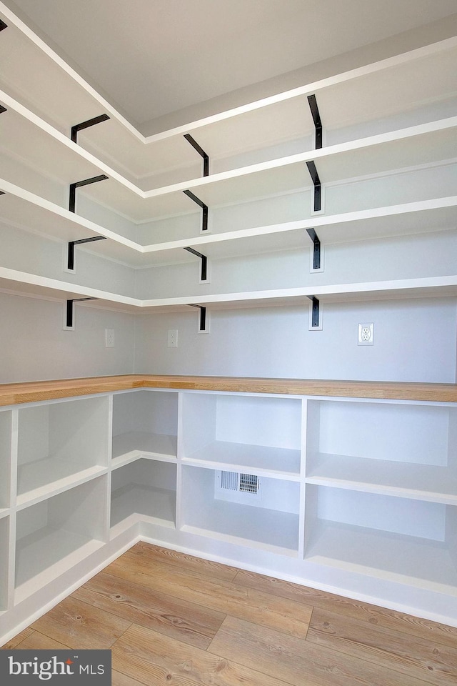 127 Shore Rd, Arnold, MD 21012 - view of pantry