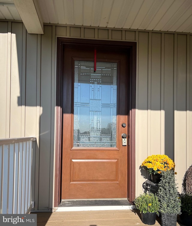 view of property entrance