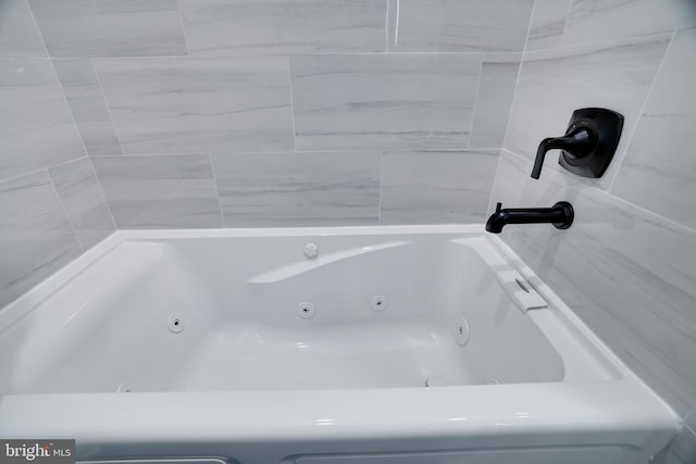 bathroom featuring a bathtub