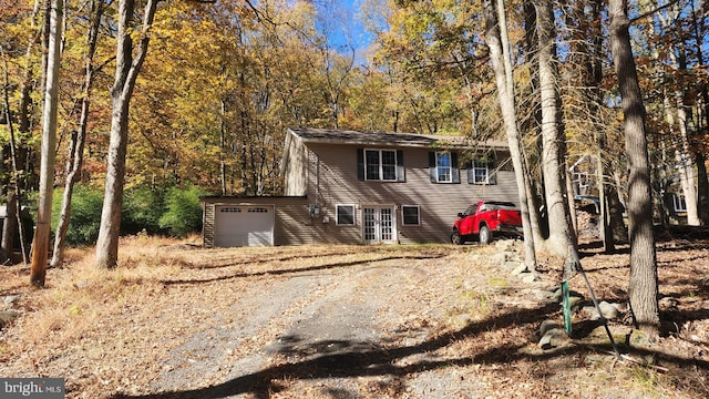 view of front of property featuring a garage