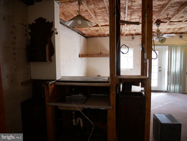 kitchen with ceiling fan