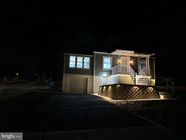 view of front of house featuring a garage