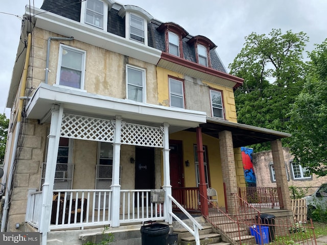 view of front of house with covered porch