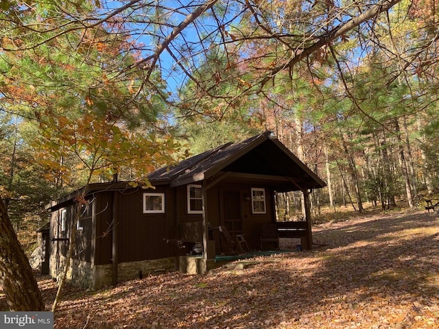 view of outdoor structure