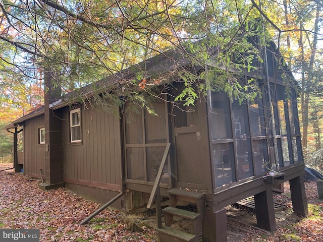 view of outbuilding