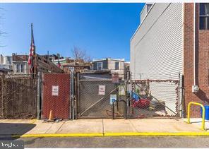 2656 Janney St, Philadelphia, PA 19125