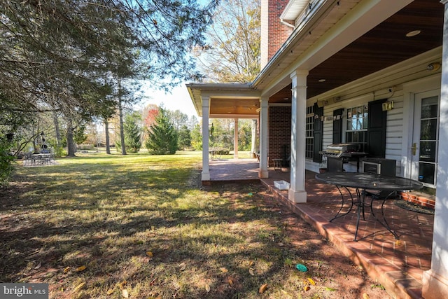 view of yard with a patio