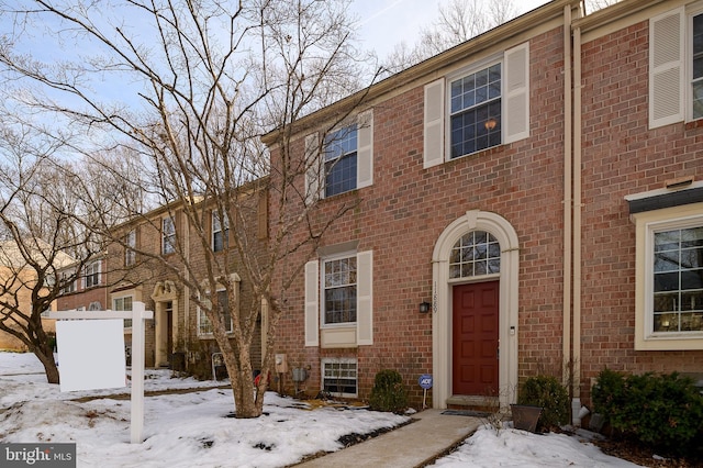 view of townhome / multi-family property