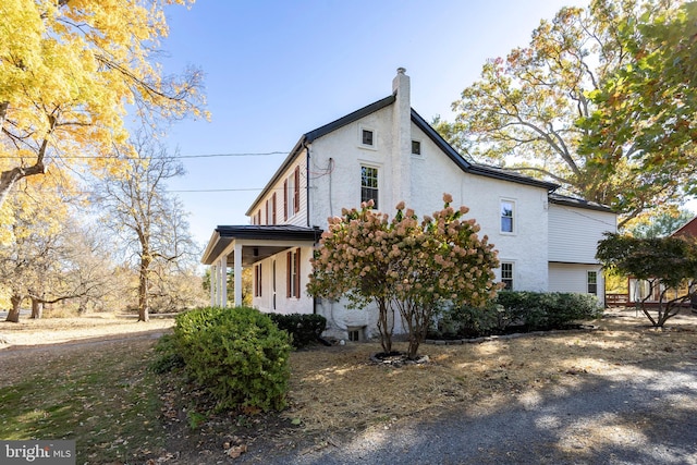 view of home's exterior