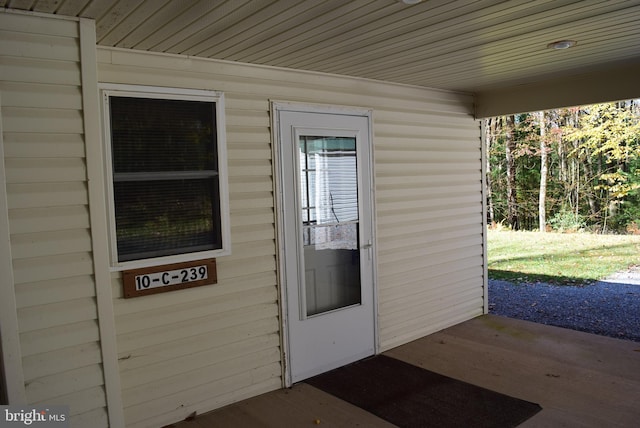 view of property entrance