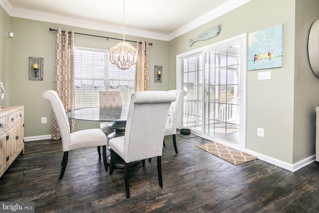 dining room featuring crown molding, a notable chandelier, and dark hardwood / wood-style floors