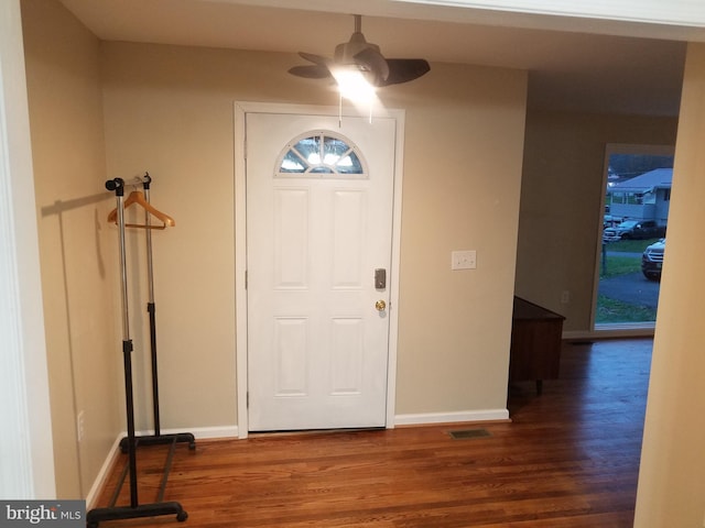 foyer featuring hardwood / wood-style flooring and ceiling fan