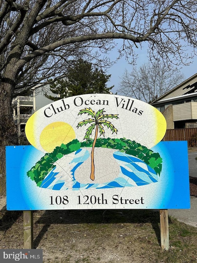 view of community / neighborhood sign