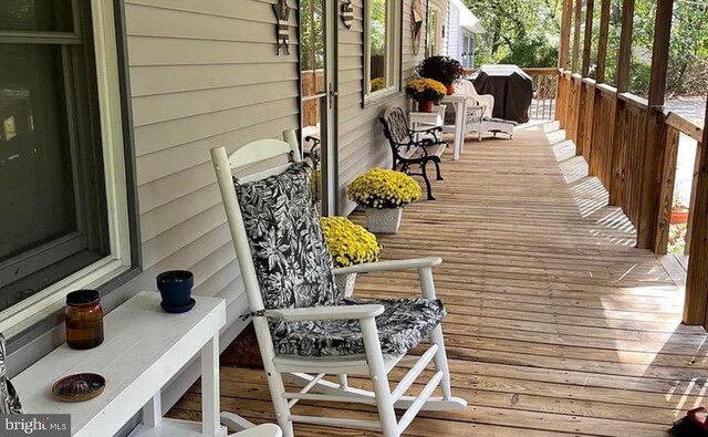 31 S Jersey Ave, Dorothy, NJ 08317 - wooden terrace with area for grilling