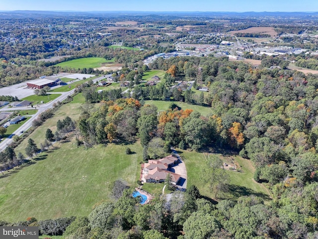 birds eye view of property featuring a rural view