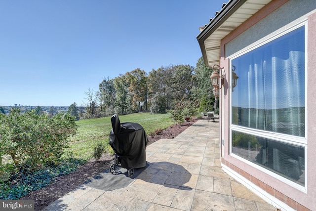 view of patio featuring area for grilling