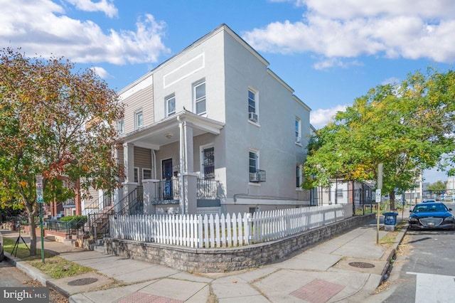 view of front of house with a porch