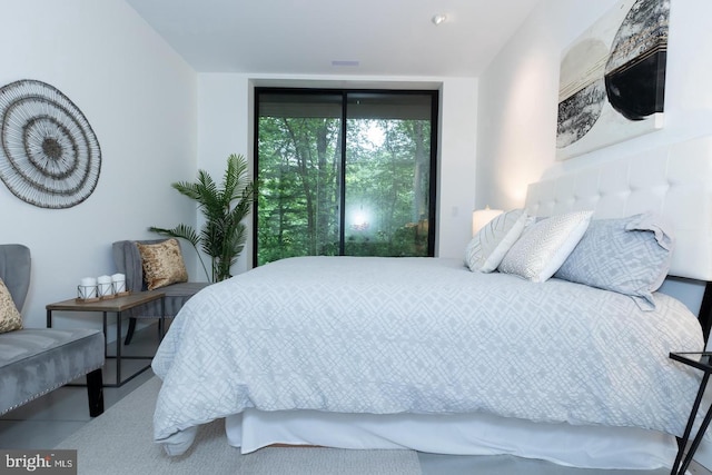 bedroom with carpet flooring