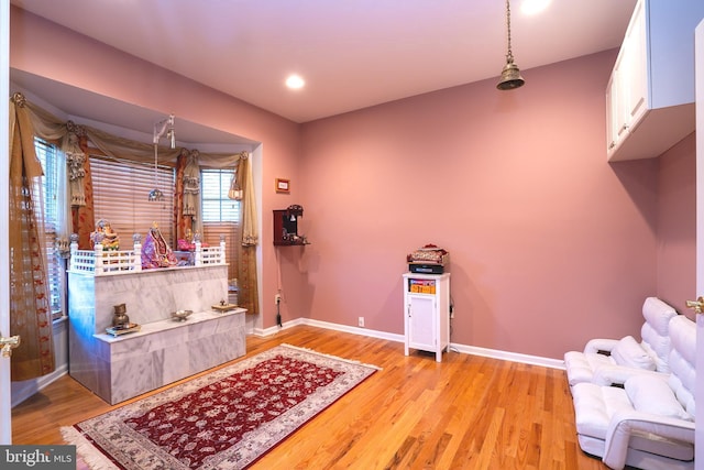 10 Eddie Ct, Dayton, NJ 08810 - entryway featuring recessed lighting, light wood finished floors, and baseboards