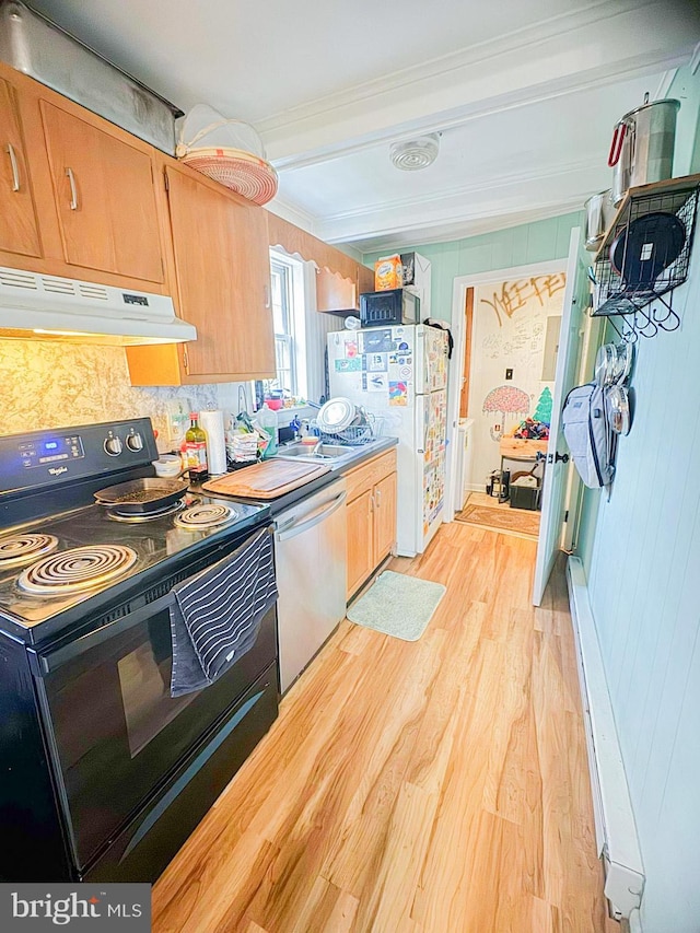 kitchen featuring black electric range, dishwasher, crown molding, white fridge, and light hardwood / wood-style flooring