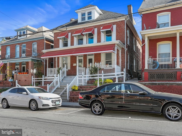 multi unit property with a porch