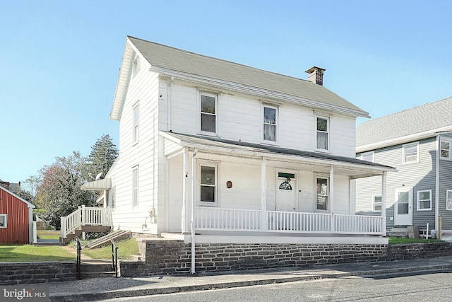 front facade featuring a porch