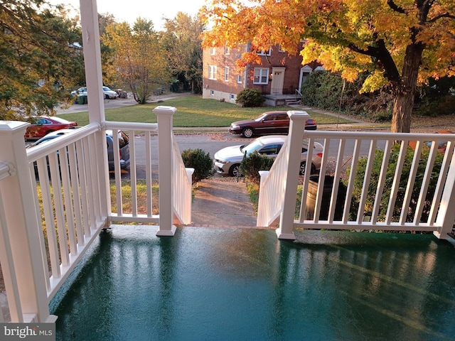 view of swimming pool