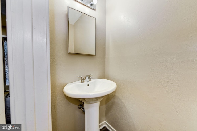 bathroom with sink