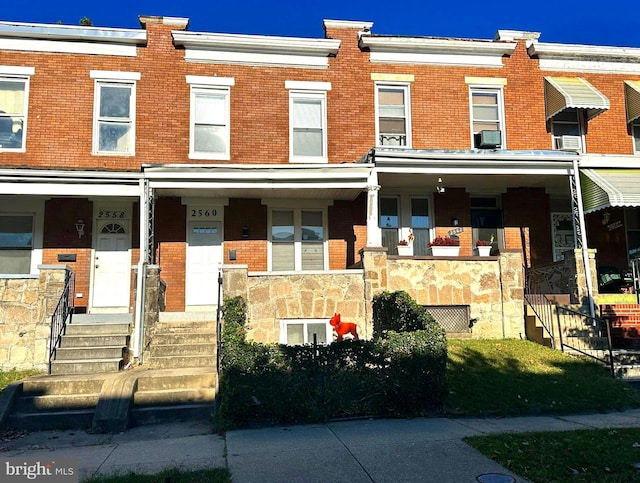 multi unit property with a porch