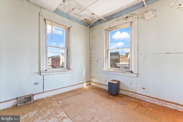 2072 E Clearfield St, Philadelphia, PA 19134 - empty room featuring visible vents