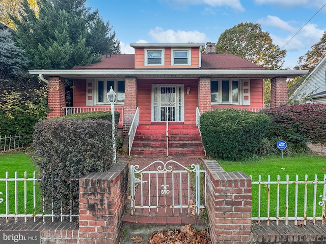 view of front of house with covered porch