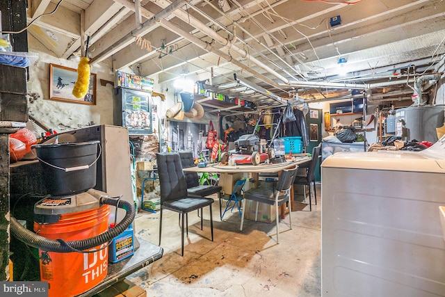 basement with washer / dryer and gas water heater