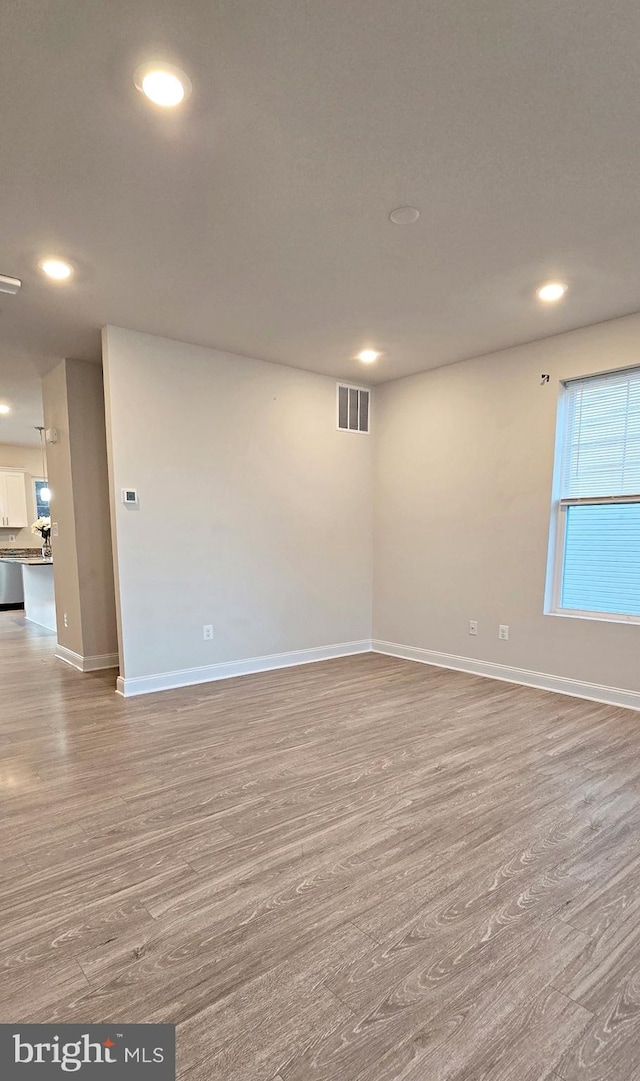 empty room featuring light hardwood / wood-style floors