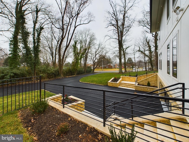 5005 Ravensworth Rd, Annandale, VA 22003 - view of swimming pool featuring a vegetable garden