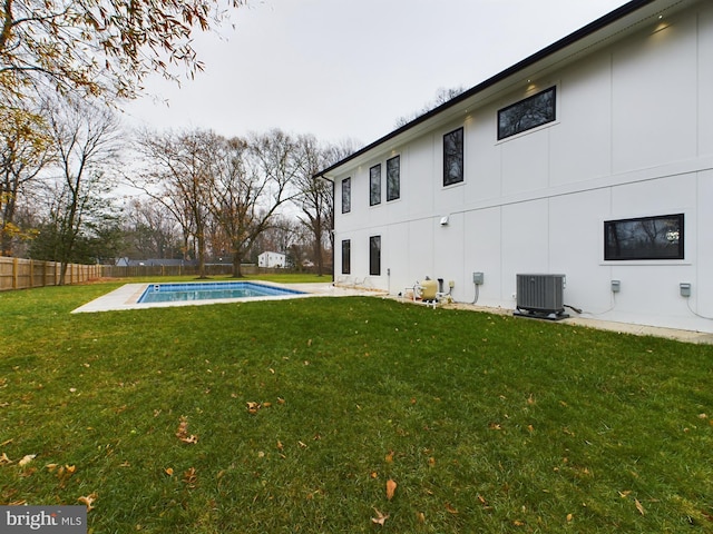 5005 Ravensworth Rd, Annandale, VA 22003 - view of yard with cooling unit